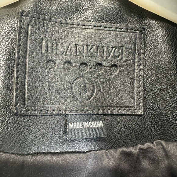 Blank NYC | Essential Faux Leather Zip Front Cropped Moto Jacket Black Small - Picture 9 of 11